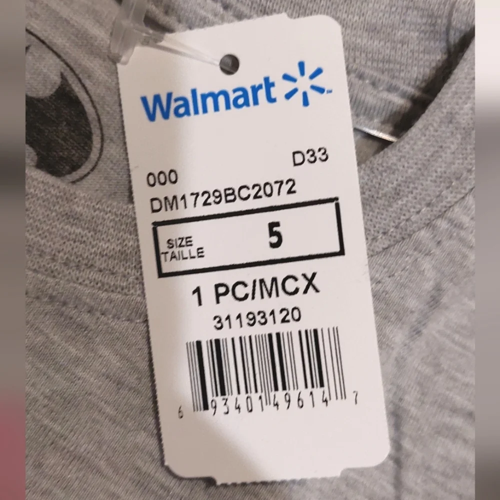 🔥SALE🔥 DC Comics Batman Girl's Grey Long Sleeved Tee NWT Size 5 - Picture 5 of 6